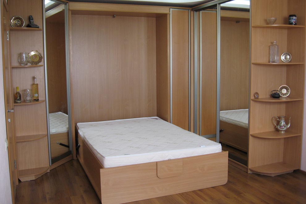 Встроенные откидные кровати